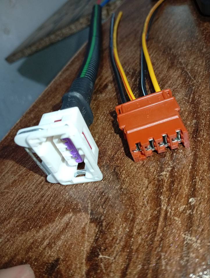 سوکت کویل و مگنت پژو ۲۰۰۰ کاربراتور